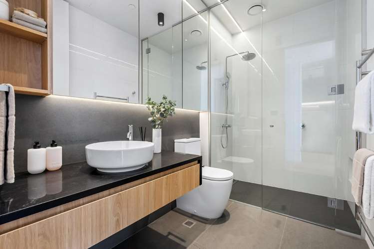 17/423-427 Beach Road Mairangi Bay_21