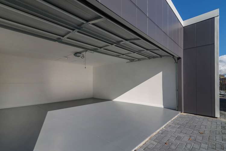 15b Herewini Street Victoria_13