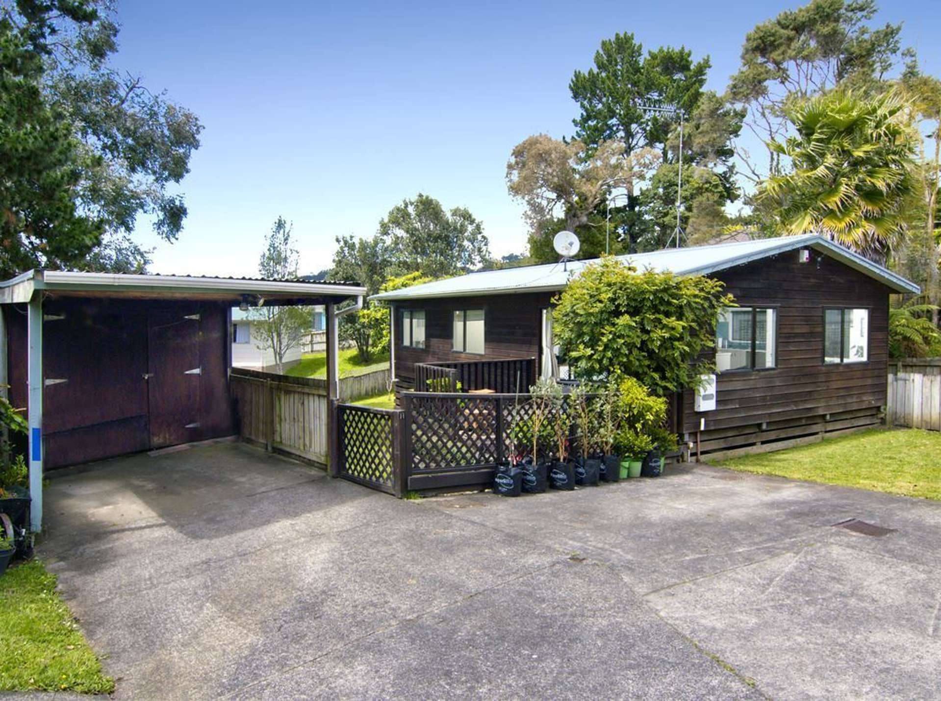 11 John Webster Place Glen Eden_0