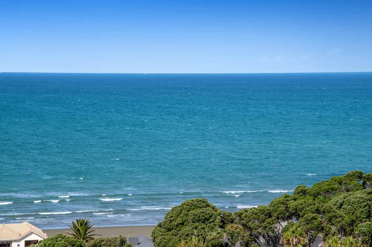 1011/11 Tamariki Avenue Orewa_17