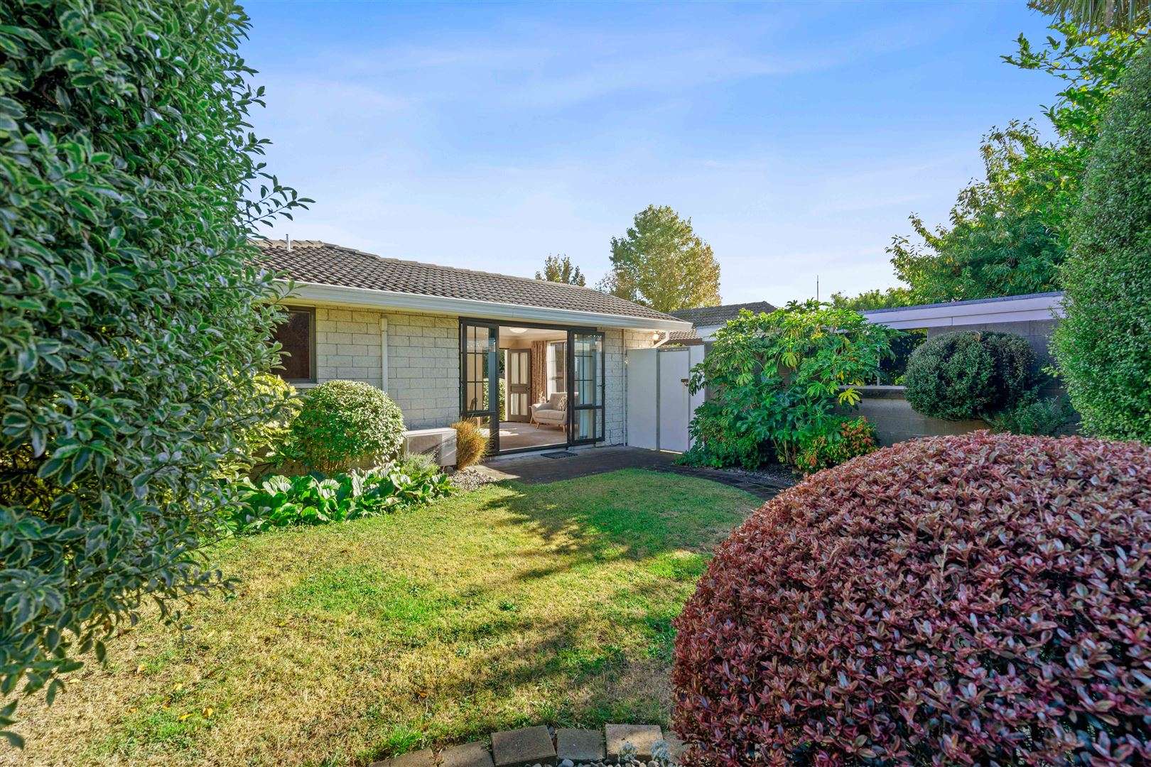 2/14 Resolution Place Bryndwr Christchurch City Houses for Sale