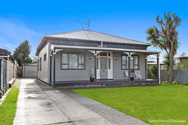 Stylishly updated in Whanganui East!