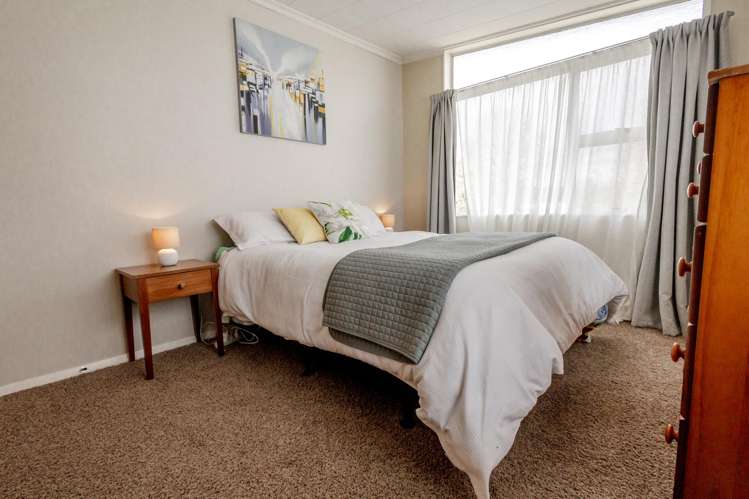79 Livingstone Street Hokitika_13