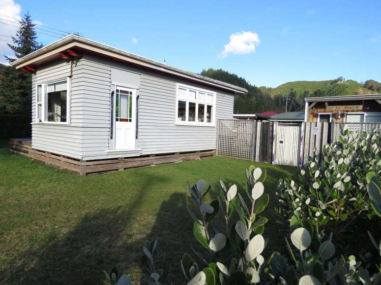 1 Church Street Reefton_23