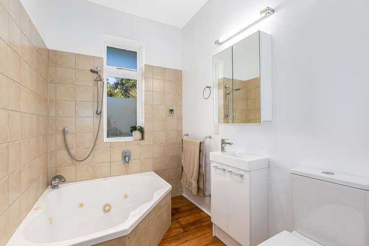 151 Totara Road Miramar_17