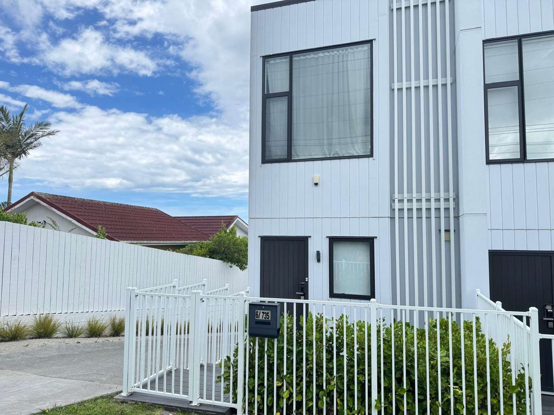 6/735 East Coast Road Browns Bay_0