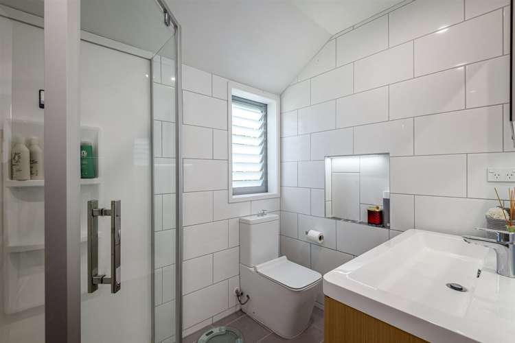 1/302 Beach Road Campbells Bay_12