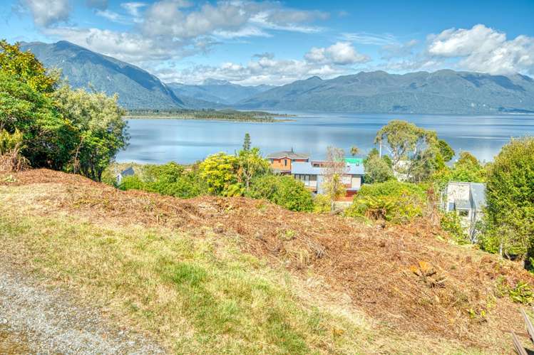 8 Ivy Terrace Moana_16