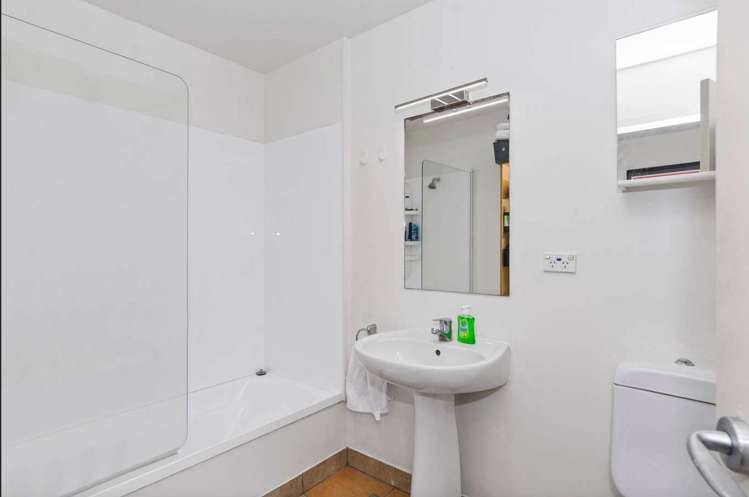 2/346 Oceanbeach Road Mount Maunganui_9