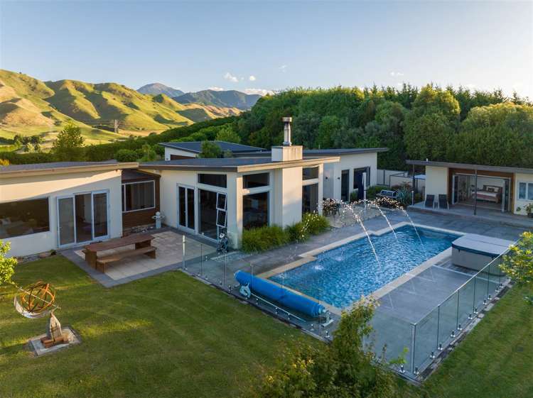 354 Bridge Valley Road Wakefield_18