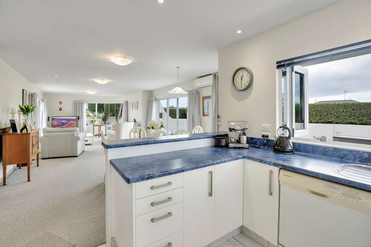 111 Realm Drive Paraparaumu_6