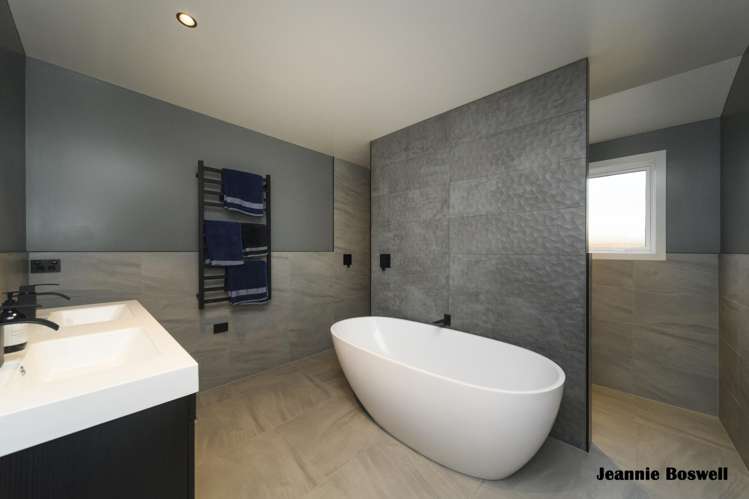 17 Kowhai Street Tokomaru_10