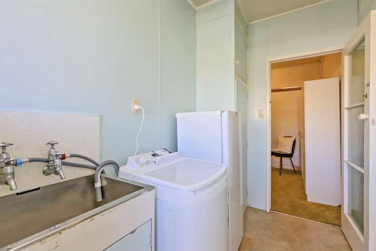 812 Willowpark Road South Akina_13