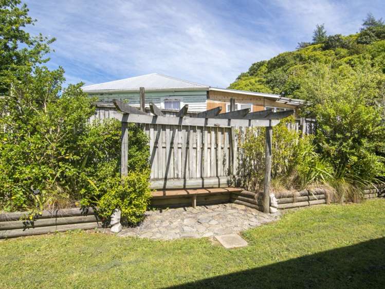 61 Wairau Road Picton_8