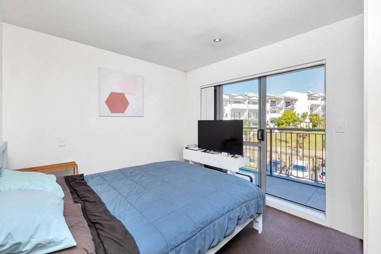 B15/60 Masons Road Oteha_12