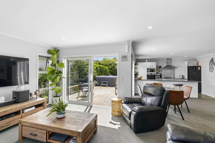 38 Brian Morgan Terrace Wainuiomata_6