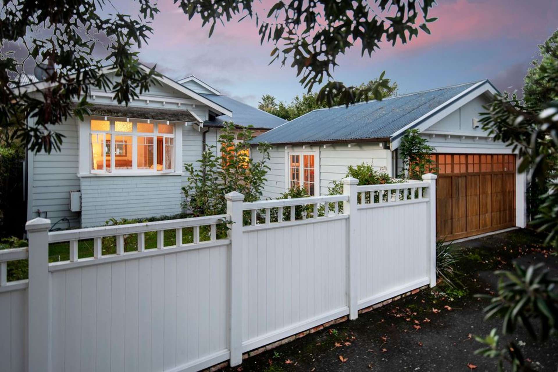 6 Ascot Avenue Narrow Neck_0