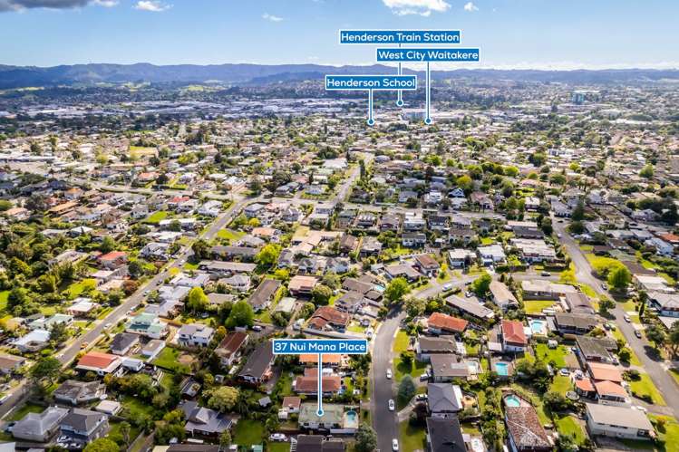 37 Nui Mana Place Te Atatu South_16
