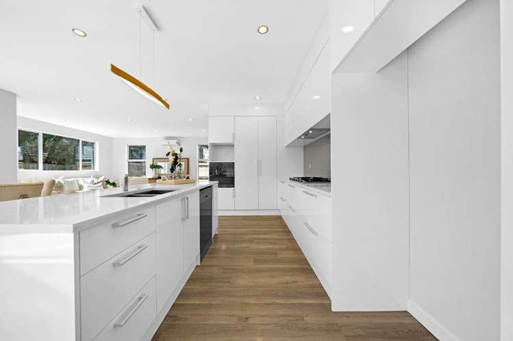 7B Ward Crescent Te Atatu Peninsula_11