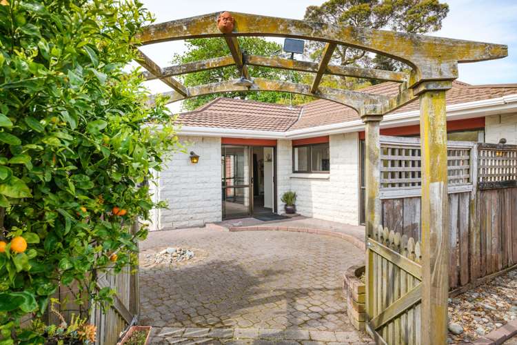 18a Ngaio Street West End_21