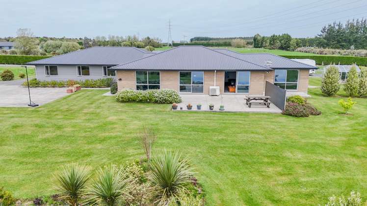166 Wilcox Road Seaward Bush_48
