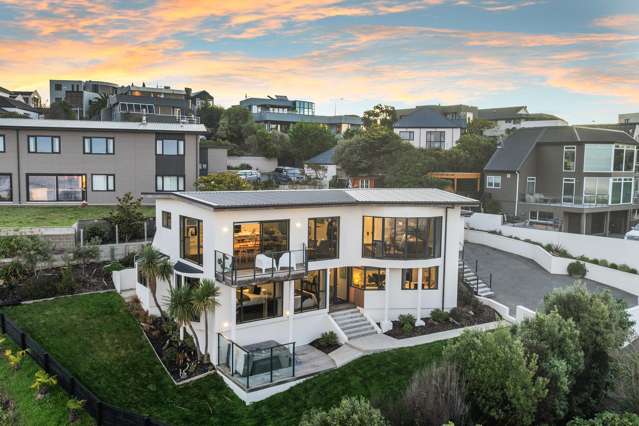 View-tiful - Family Living on the Lower Slopes