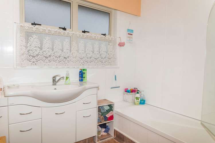 281 High Street Dannevirke_9