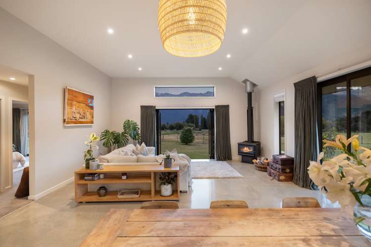 54 Xenicus Rise Glenorchy_19