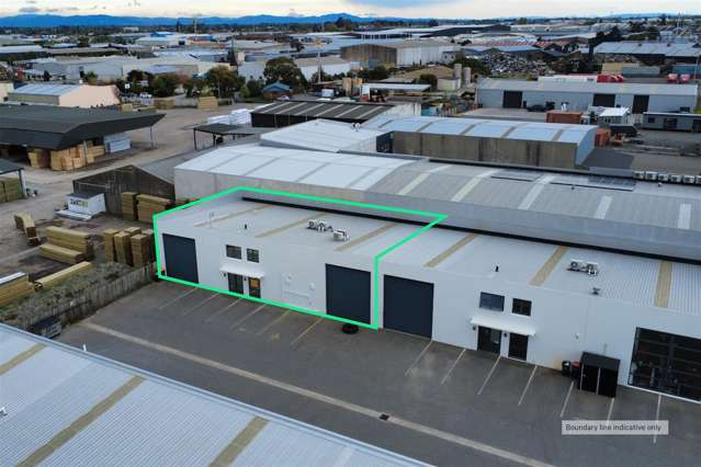 Tidy Hornby Warehouse/Office