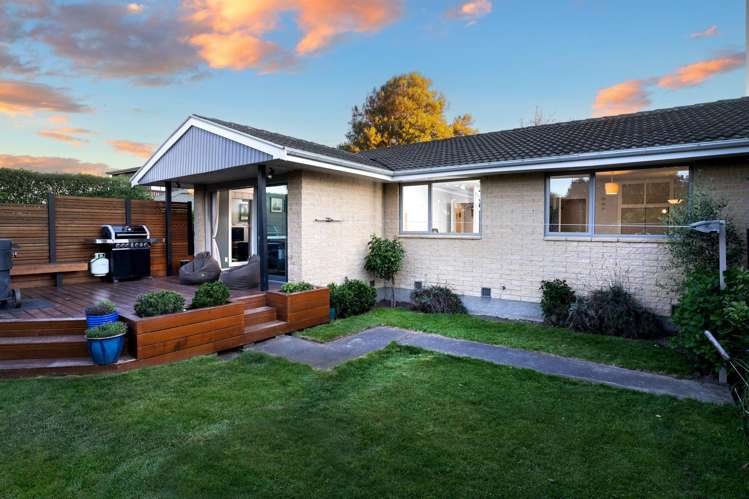 2/174b Grimseys Road Redwood_2