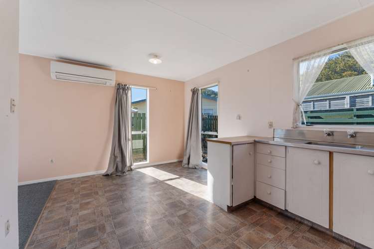 12a Adkin Avenue Levin_1