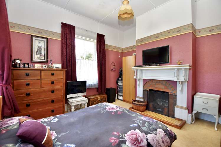 2 Clifton Avenue Carterton_8