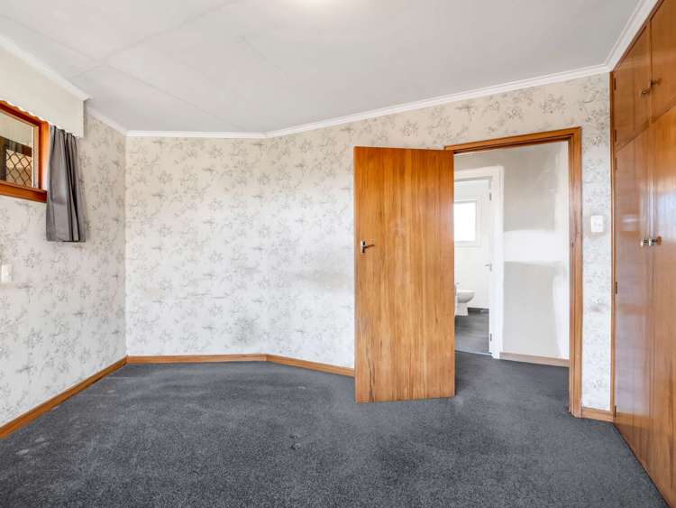 107 Racecourse Road Allenton_17