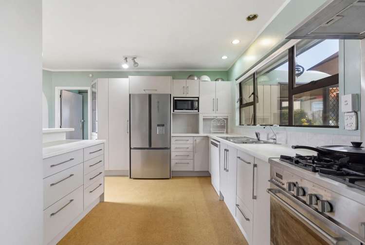 12 Sutherland Road_3