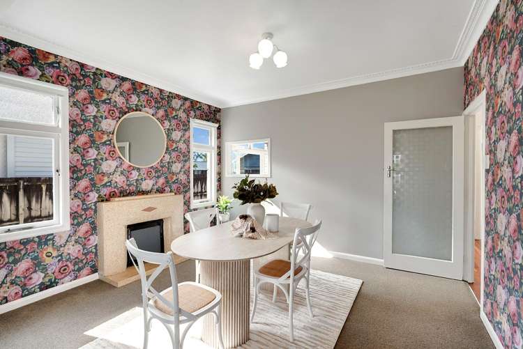 64 Galloway Street Hamilton East_9