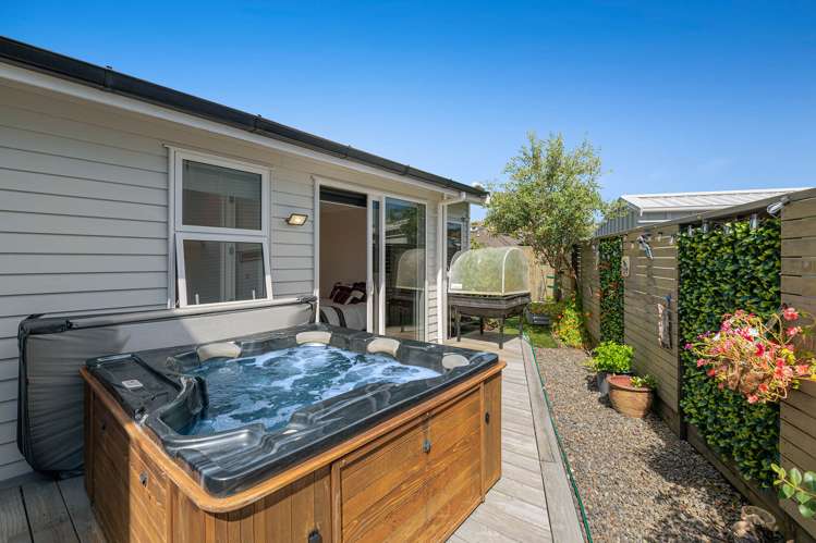 27 Schooner Avenue Snells Beach_12