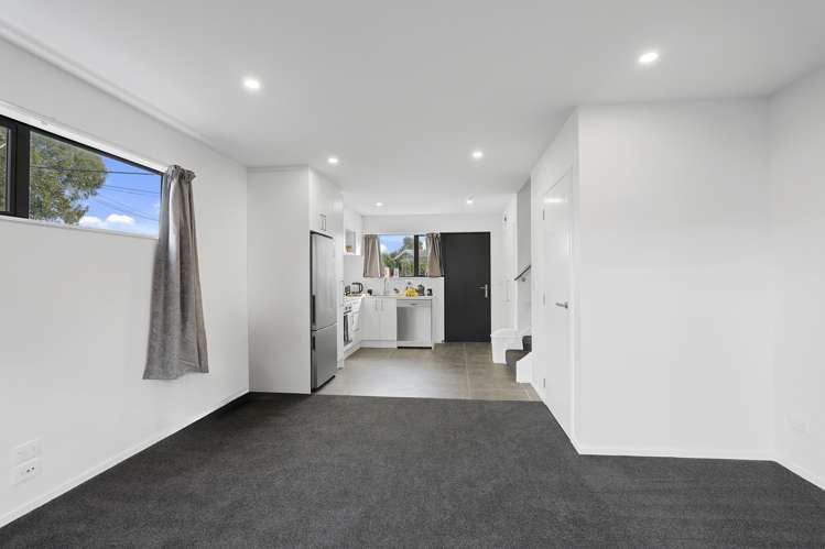 3/6 Trent Street Linwood_2