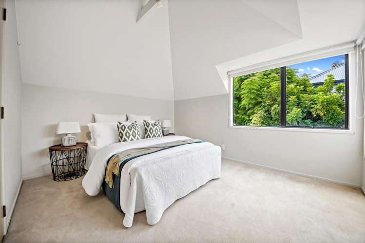 34 Queens Parade Devonport_11