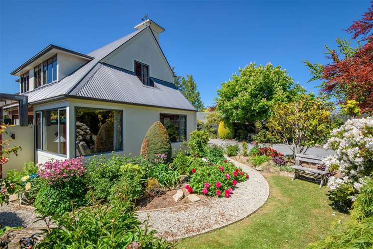 43 Manuka Crescent Wanaka_0