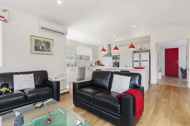 5 Laly Haddon Place Matakana_8