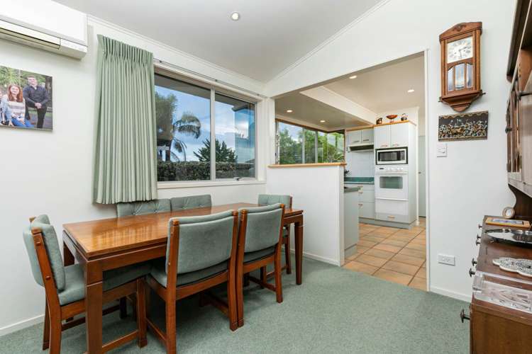 111 Churchill Road Murrays Bay_22