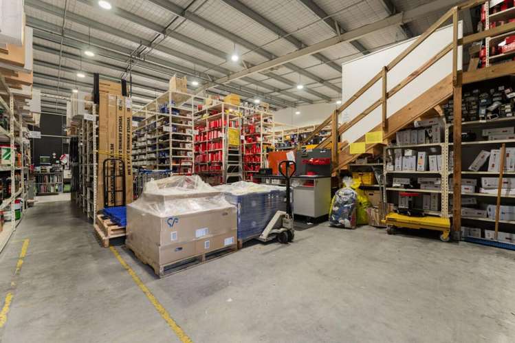 Tenancy 1/251 Fraser Street Tauranga Central_6