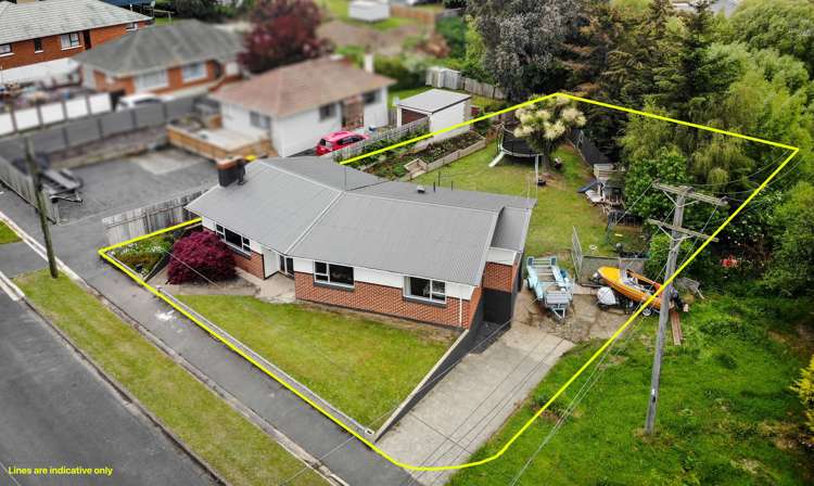 12 Waldron Crescent Green Island_17