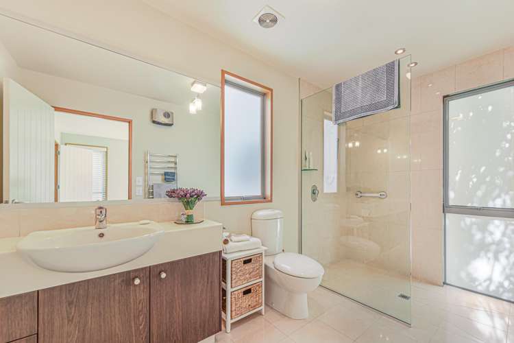 16 Aratia Way Richmond_26