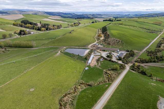 ‘Maxwelton’ Dairy Farm - 285 Hectares