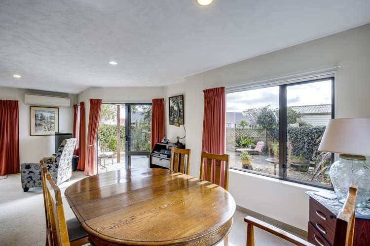 2/16 Alan Styles Place Greenmeadows_7