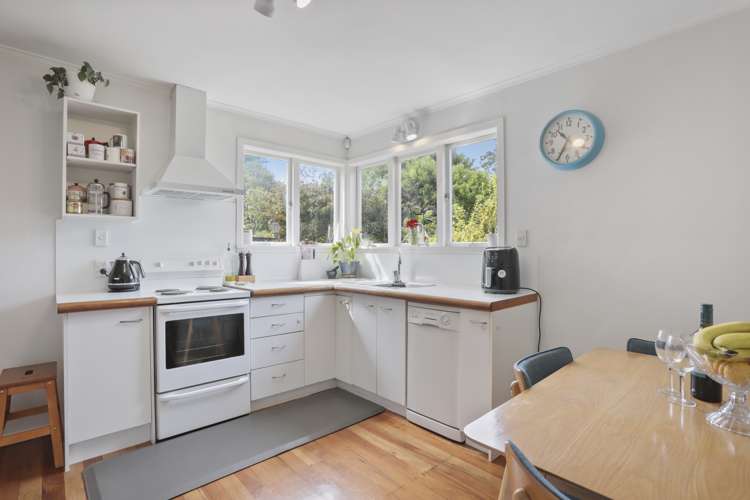 47 Evans Road Glen Eden_11