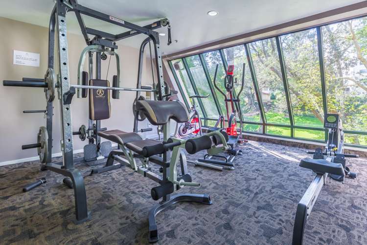 10p/100 Greys Avenue Auckland Central_18