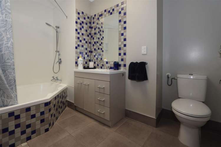 2 Vista Place Kawaha Point_17