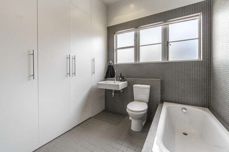 36 Harbour View Road Point Chevalier_10